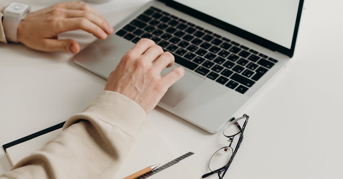 Convenience of Mobile Laptop Screen Repair Services in Sydney