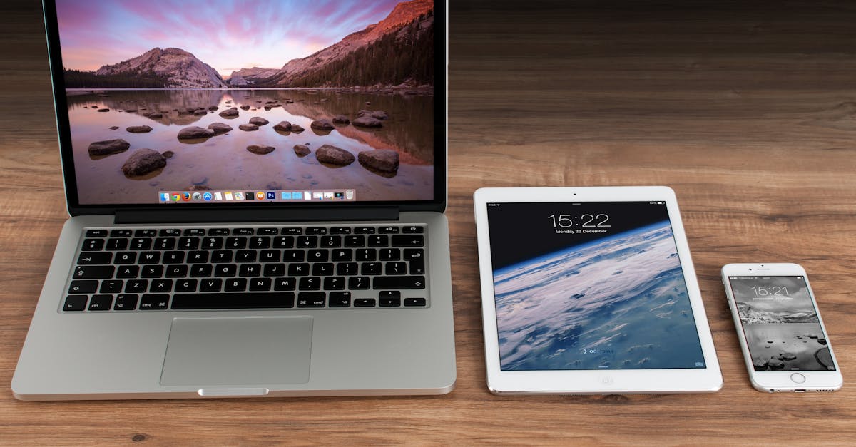 How to Prevent Cracking on Your Laptop Screen